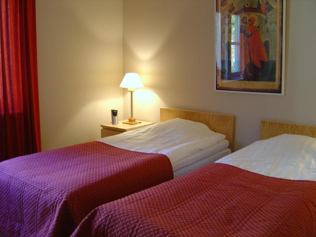 Nordiska Folkhoegskolan Bed And Breakfast Kungälv Zimmer foto